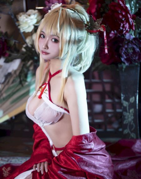 美丽姑娘国语版免费看_国产剧电影在线观看